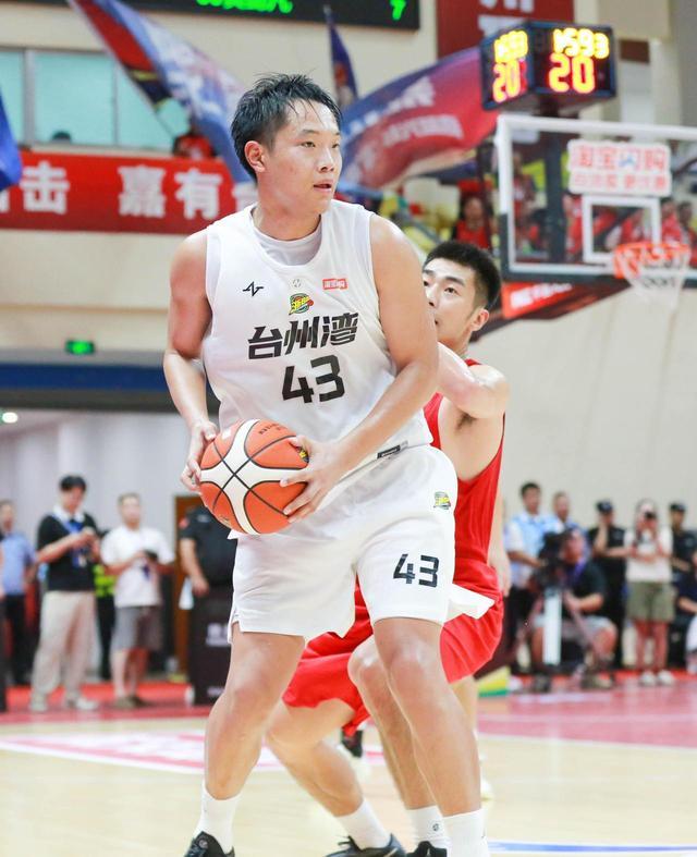 以赴, 了三席 以赴, 了三席