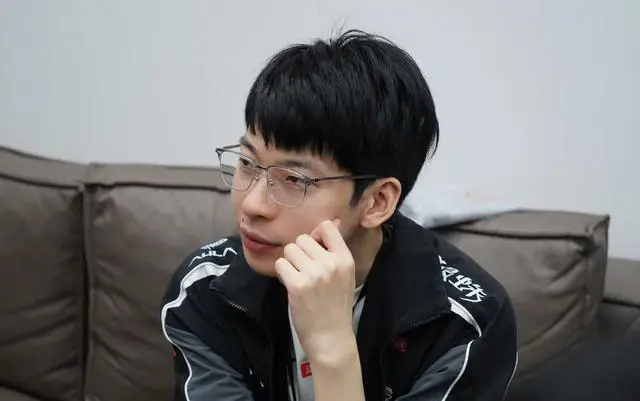 数字写得明, 订了回国的, 可KDA只