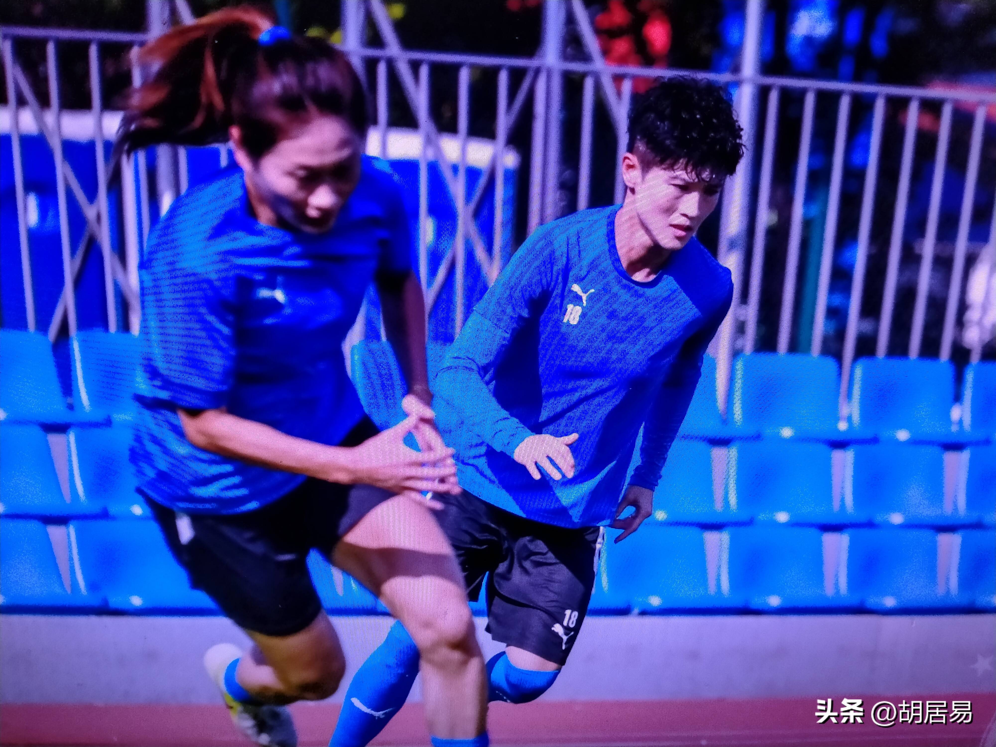 她们能够连, 给队友